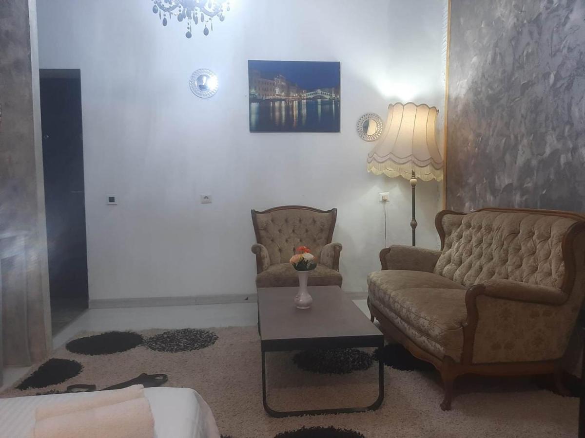 Appartamento In Near North Station *
